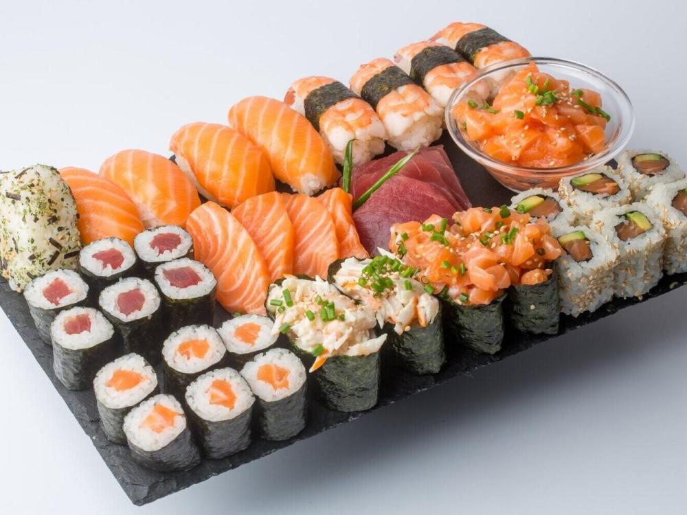 img Mix Sushi et Sashimi (14 pièces)